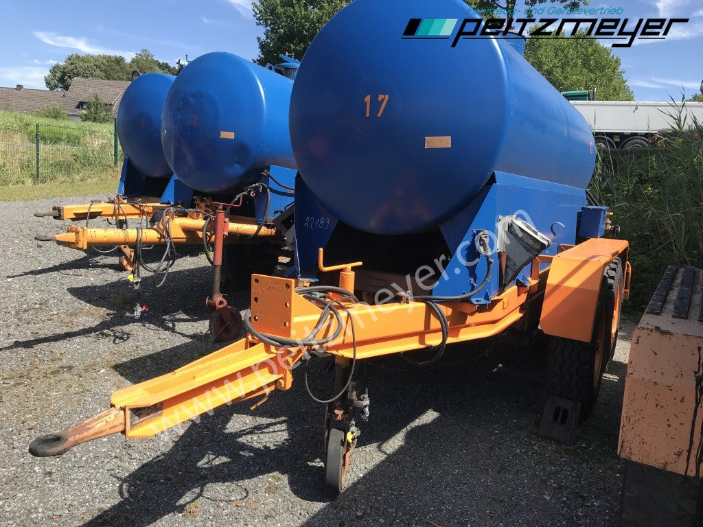 BATHE TANDEMANHÄNGER Bitum / Teerkocher 3,5 m³ Hatz DIesel 1 D 81 C - Bitumen sprayer: afbeelding 4 BATHE TANDEMANHÄNGER Bitum / Teerkocher 3,5 m³ Hatz DIesel 1 D 81 C - Bitumen sprayer: afbeelding 4