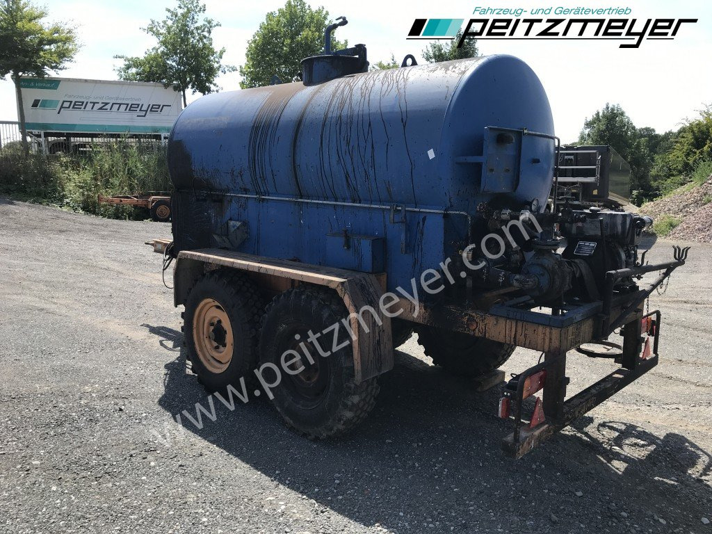 BATHE TANDEMANHÄNGER Bitum / Teerkocher 3,5 m³ Hatz Diesel-Motor 1 B 40 - Bitumen sprayer: afbeelding 2 BATHE TANDEMANHÄNGER Bitum / Teerkocher 3,5 m³ Hatz Diesel-Motor 1 B 40 - Bitumen sprayer: afbeelding 2