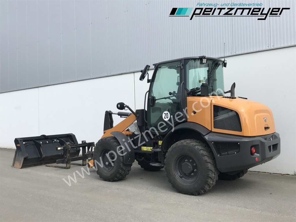 CASE Radlader 321 F 4 in 1 Schaufel + Palettengabel - Wiellader: afbeelding 4 CASE Radlader 321 F 4 in 1 Schaufel + Palettengabel - Wiellader: afbeelding 4