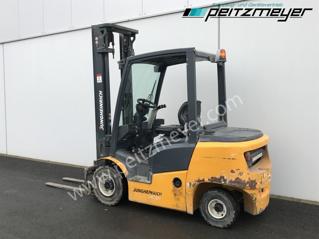 JUNGHEINRICH Gabelstapler DFG 425 - Diesel heftruck: afbeelding 4 JUNGHEINRICH Gabelstapler DFG 425 - Diesel heftruck: afbeelding 4