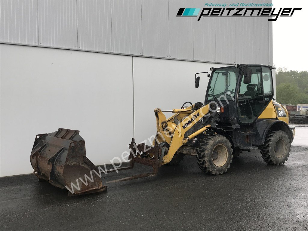 Komatsu RADLADER WA 80-6 Palettengabel und Standardschaufel - Wiellader: afbeelding 1 Komatsu RADLADER WA 80-6 Palettengabel und Standardschaufel - Wiellader: afbeelding 1