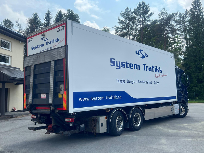 Volvo FH500 6X2*4 -OPEN SIDE -RETARDER -CARRIER SUPRA 1150 - Koelwagen vrachtwagen: afbeelding 5 Volvo FH500 6X2*4 -OPEN SIDE -RETARDER -CARRIER SUPRA 1150 - Koelwagen vrachtwagen: afbeelding 5