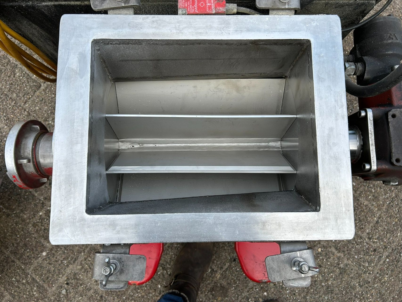 Overige mobile EBC rotory - electr/hydro unit zelf suport 380 v / agrarisch - Aanbouwdeel voor Landbouwmachine: afbeelding 3 Overige mobile EBC rotory - electr/hydro unit zelf suport 380 v / agrarisch - Aanbouwdeel voor Landbouwmachine: afbeelding 3