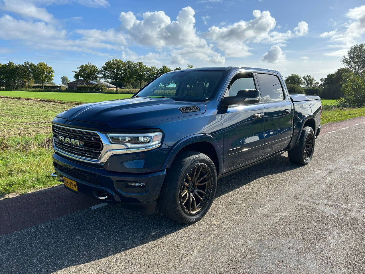 Dodge Ram Pick Up 1500 5.7 V8 4x4 Creb Cab Limeted Hemi Etorque - Pick-up: afbeelding 3 Dodge Ram Pick Up 1500 5.7 V8 4x4 Creb Cab Limeted Hemi Etorque - Pick-up: afbeelding 3