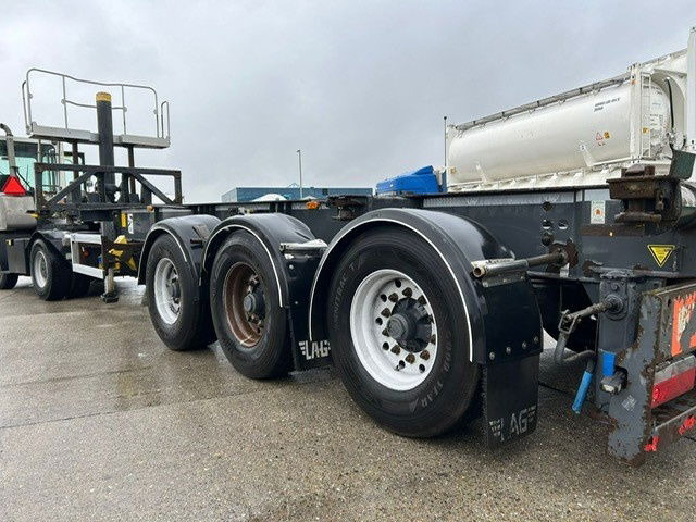 LAG LAG 30 ft Tipping chassis / Alcoa,s / bpw disc / airepipe - Containertransporter/ Wissellaadbak oplegger: afbeelding 4 LAG LAG 30 ft Tipping chassis / Alcoa,s / bpw disc / airepipe - Containertransporter/ Wissellaadbak oplegger: afbeelding 4