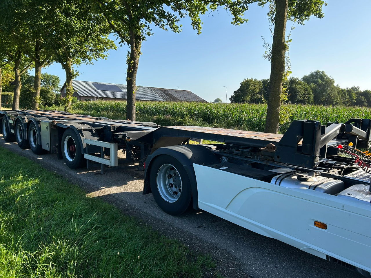 Nooteboom D-tec CT-53-04D combi chassis gvw 53000 kg - Containertransporter/ Wissellaadbak oplegger: afbeelding 5 Nooteboom D-tec CT-53-04D combi chassis gvw 53000 kg - Containertransporter/ Wissellaadbak oplegger: afbeelding 5