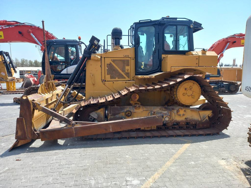 Cat D6R LGP (Abu Dhabi) - Bulldozer: afbeelding 1 Cat D6R LGP (Abu Dhabi) - Bulldozer: afbeelding 1