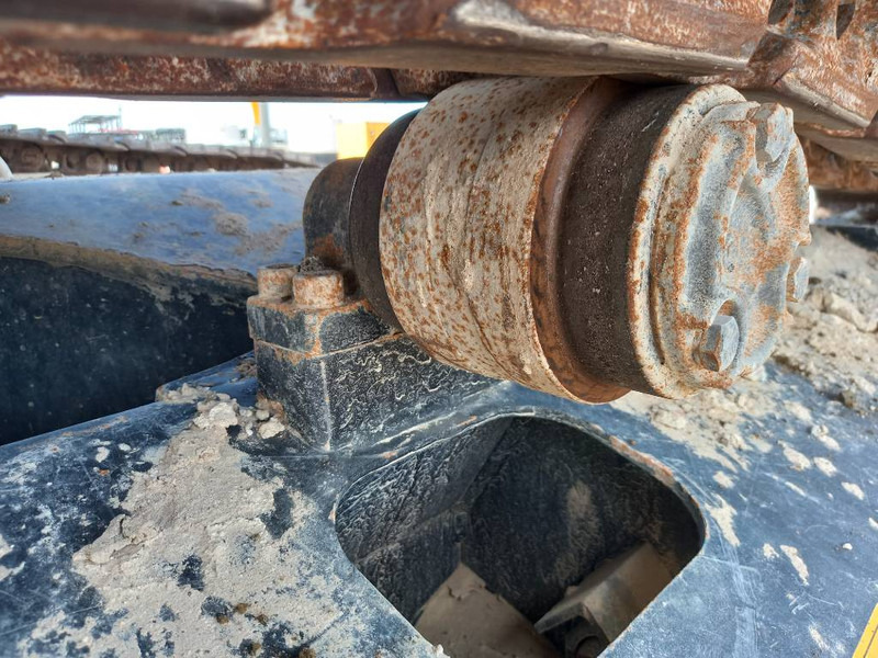 Rupsgraafmachine Hitachi ZX220 LC (Abu Dhabi): afbeelding 9