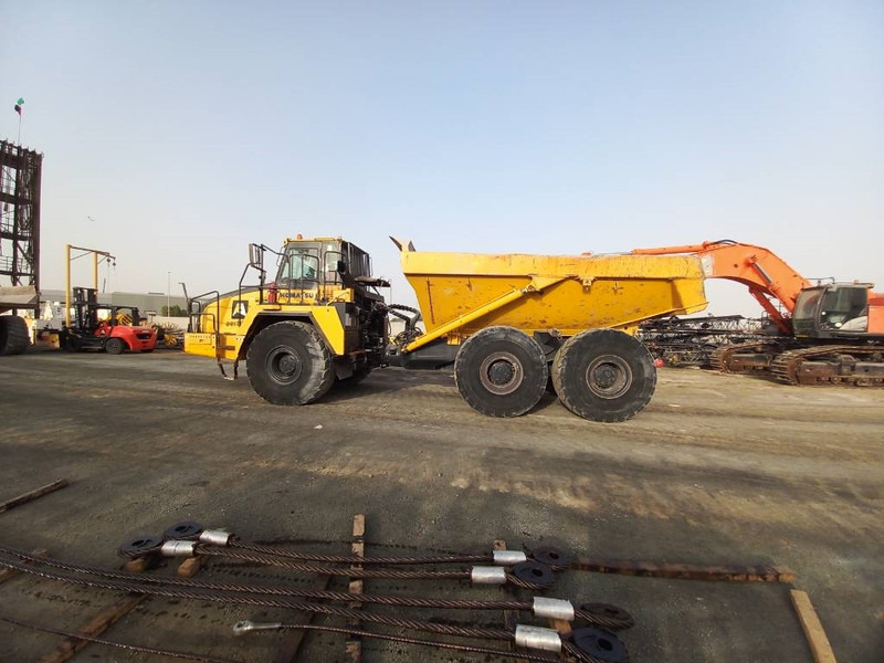 Komatsu HM400-3R (4 pcs available in Abu Dhabi) - Kiepwagen met knikbesturing: afbeelding 5 Komatsu HM400-3R (4 pcs available in Abu Dhabi) - Kiepwagen met knikbesturing: afbeelding 5
