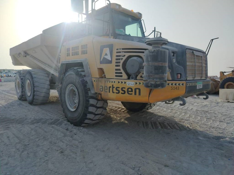 Komatsu HM400-3R (4 pieces available in Abu Dhabi) - Kiepwagen met knikbesturing: afbeelding 4 Komatsu HM400-3R (4 pieces available in Abu Dhabi) - Kiepwagen met knikbesturing: afbeelding 4