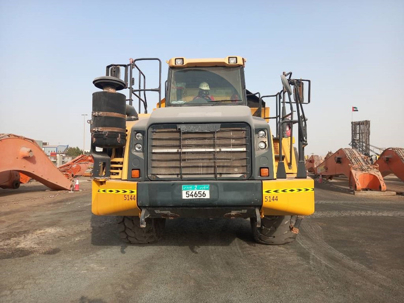 Komatsu HM400-3R (4pcs available in Abu Dhabi) - Kiepwagen met knikbesturing: afbeelding 5 Komatsu HM400-3R (4pcs available in Abu Dhabi) - Kiepwagen met knikbesturing: afbeelding 5