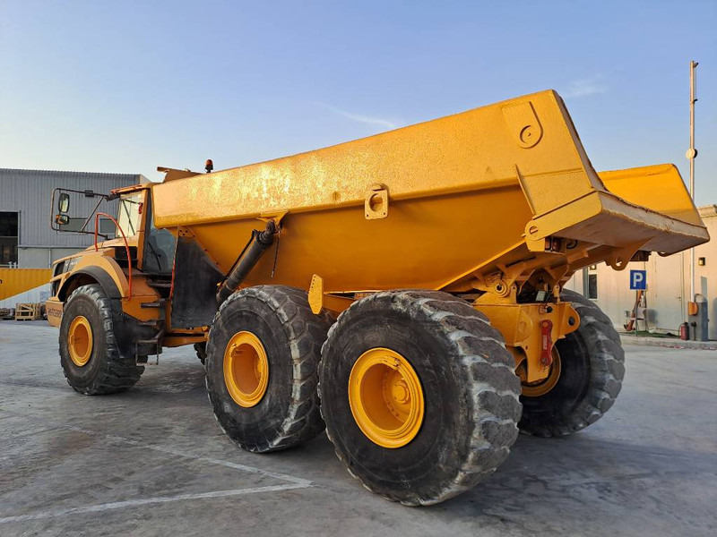 Volvo A40F (Abu Dhabi) - Kiepwagen met knikbesturing: afbeelding 2 Volvo A40F (Abu Dhabi) - Kiepwagen met knikbesturing: afbeelding 2