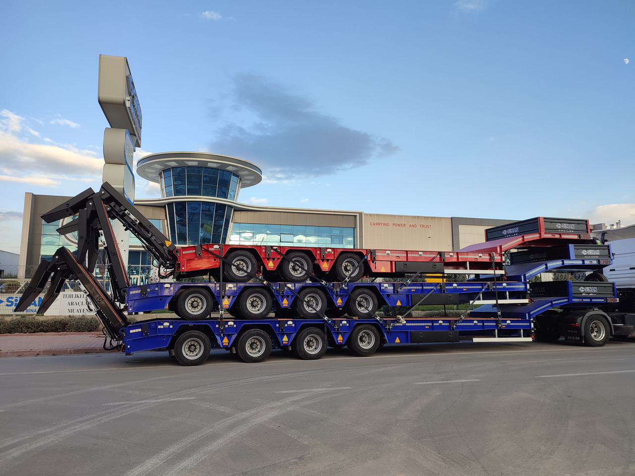 SINAN TANKER TRAILER Lowbed 4 axle - Dieplader oplegger: afbeelding 1 SINAN TANKER TRAILER Lowbed 4 axle - Dieplader oplegger: afbeelding 1