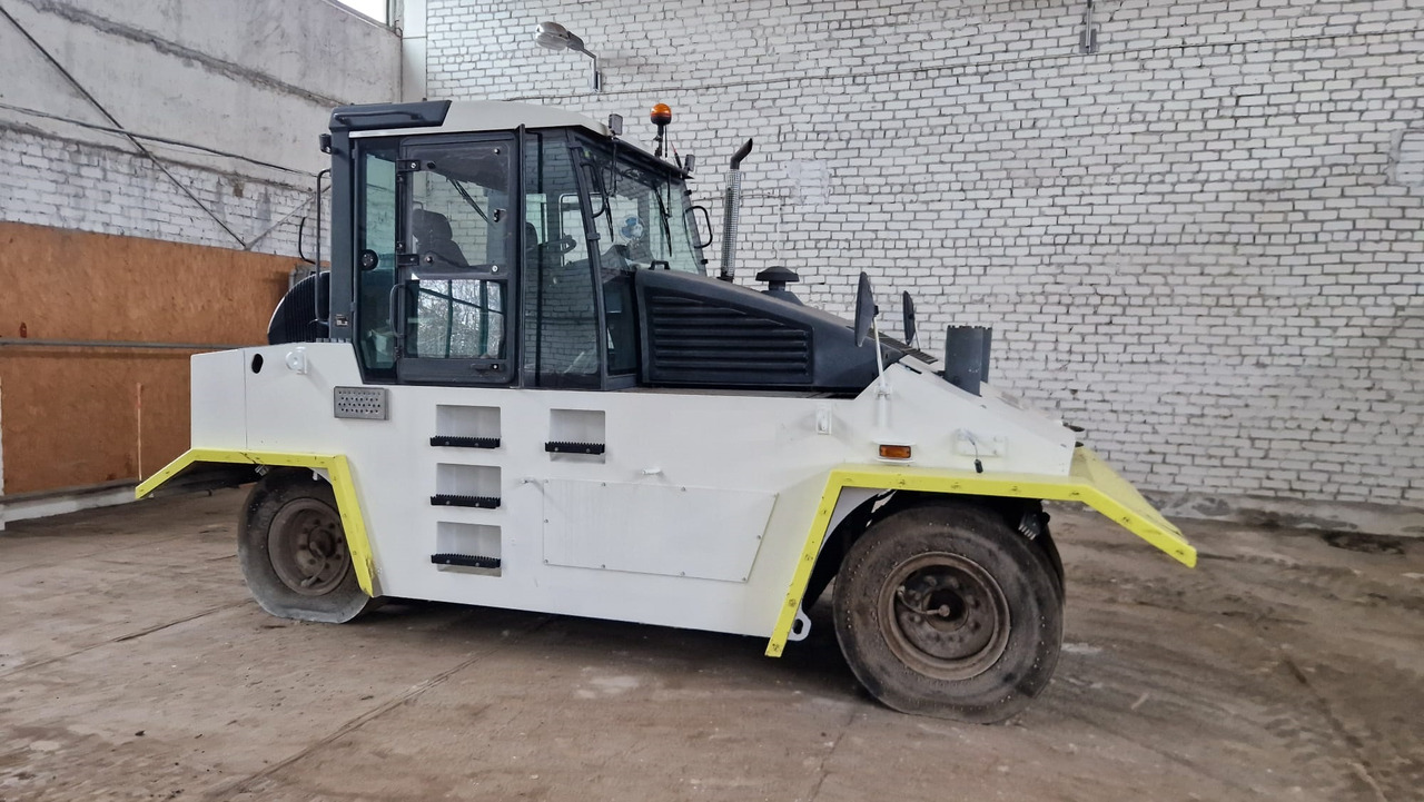 BOMAG BW24 R - Bandenwals: afbeelding 1 BOMAG BW24 R - Bandenwals: afbeelding 1
