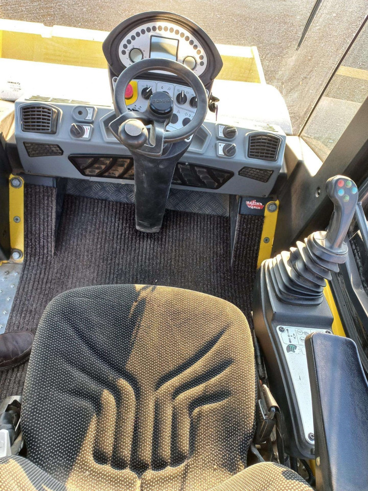 Bomag BW177D-5 AC - Schapenpootwals/ Grondverdichter: afbeelding 2 Bomag BW177D-5 AC - Schapenpootwals/ Grondverdichter: afbeelding 2
