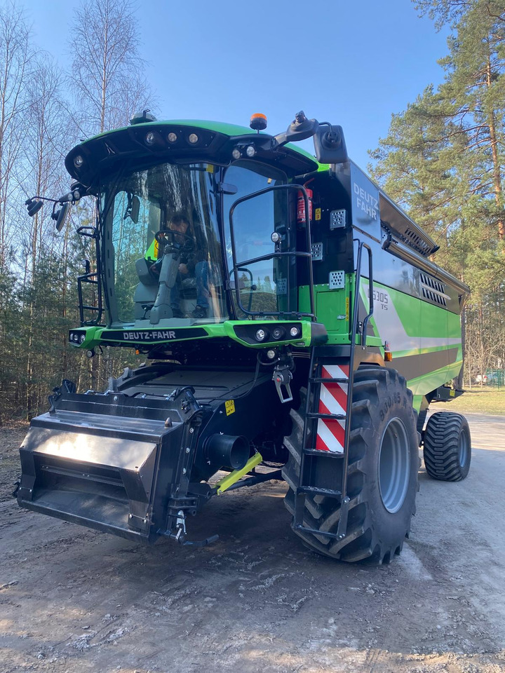 DEUTZ FAHR C6305 TS with DH630R NEW/UNUSED - Oogstmachine: afbeelding 2 DEUTZ FAHR C6305 TS with DH630R NEW/UNUSED - Oogstmachine: afbeelding 2