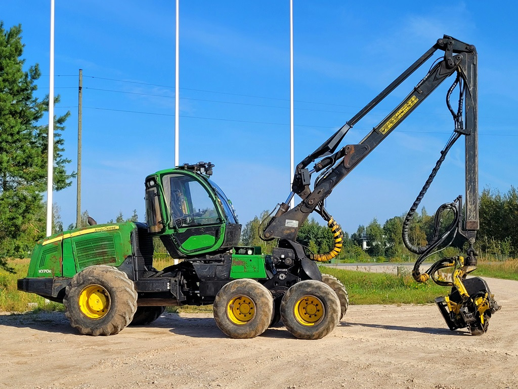 JOHN DEERE 1070 E - Harvester: afbeelding 4 JOHN DEERE 1070 E - Harvester: afbeelding 4