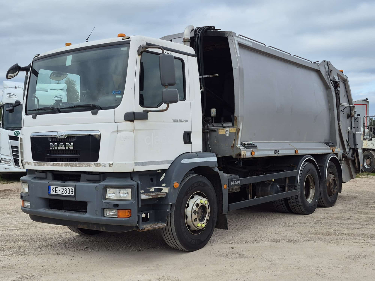 MAN TGM26.290 - Vuilniswagen: afbeelding 1 MAN TGM26.290 - Vuilniswagen: afbeelding 1