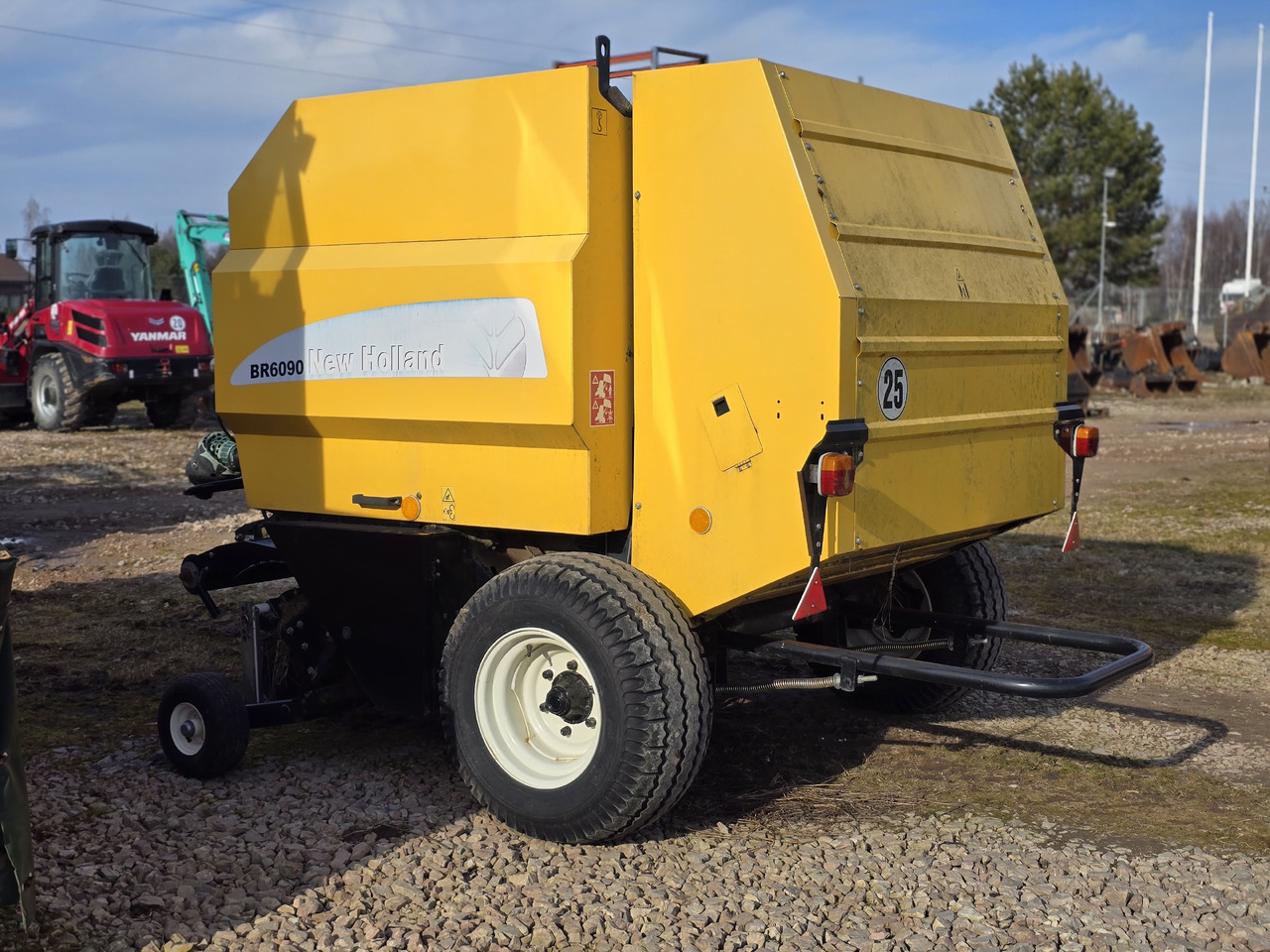 New Holland BR6090 - Ronde balenpers: afbeelding 1 New Holland BR6090 - Ronde balenpers: afbeelding 1