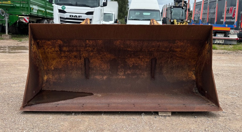 Volvo BM 2400mm - Voorladerbak voor Wiellader: afbeelding 2 Volvo BM 2400mm - Voorladerbak voor Wiellader: afbeelding 2