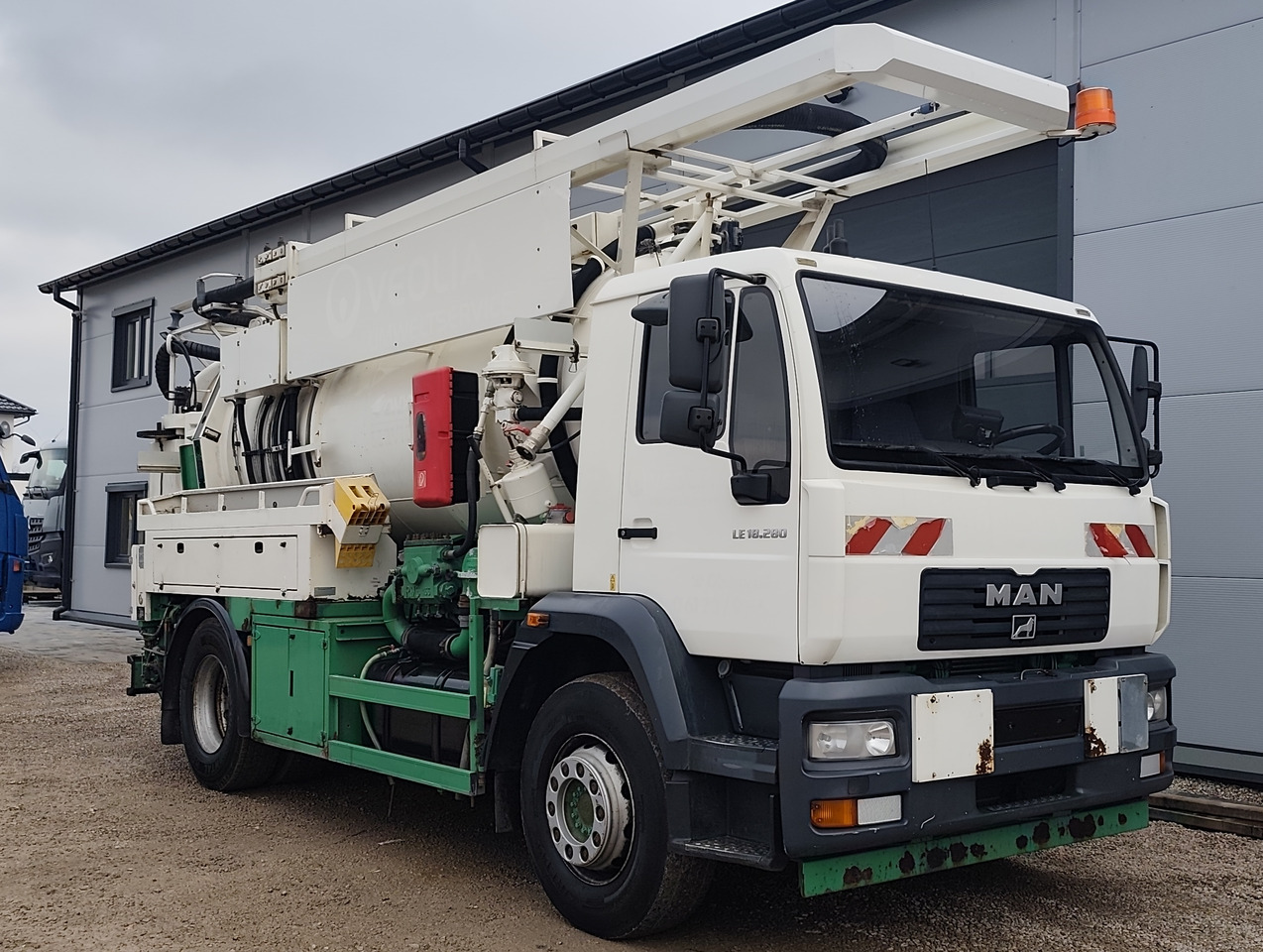 MAN MULLER - Vacuümwagen: afbeelding 4 MAN MULLER - Vacuümwagen: afbeelding 4