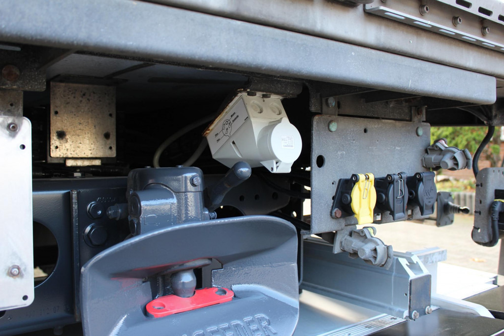 Mercedes-Benz Actros 1830 E6 TK T-1200R Multi Bi-Temp LBW AHK - Koelwagen vrachtwagen: afbeelding 5 Mercedes-Benz Actros 1830 E6 TK T-1200R Multi Bi-Temp LBW AHK - Koelwagen vrachtwagen: afbeelding 5