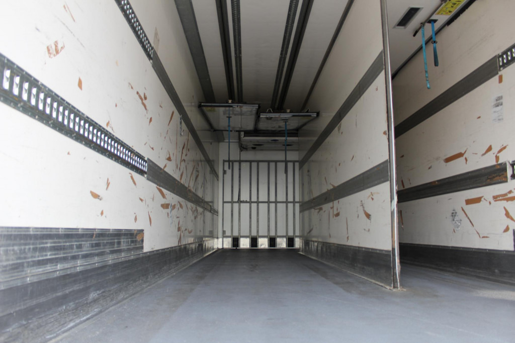 Mercedes-Benz Antos 2536 E6 CS 1250Mt Tri-temp LBW TW ATP - Koelwagen vrachtwagen: afbeelding 3 Mercedes-Benz Antos 2536 E6 CS 1250Mt Tri-temp LBW TW ATP - Koelwagen vrachtwagen: afbeelding 3