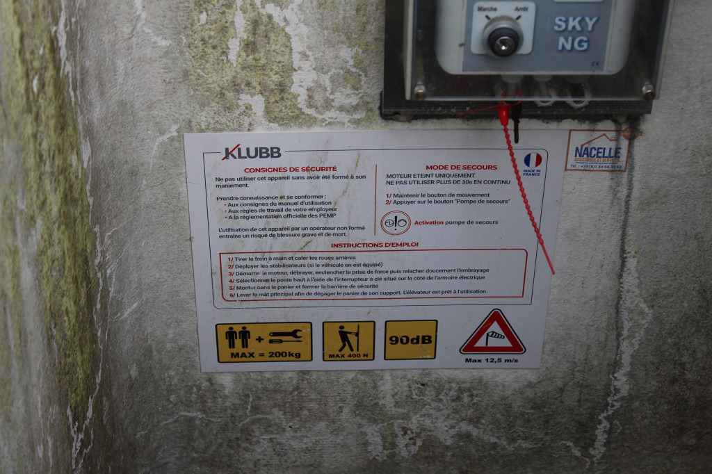 Renault Master Bühne KLUBB 11m 2 Personen Korb 200kg - Vrachtwagen hoogwerker: afbeelding 3 Renault Master Bühne KLUBB 11m 2 Personen Korb 200kg - Vrachtwagen hoogwerker: afbeelding 3