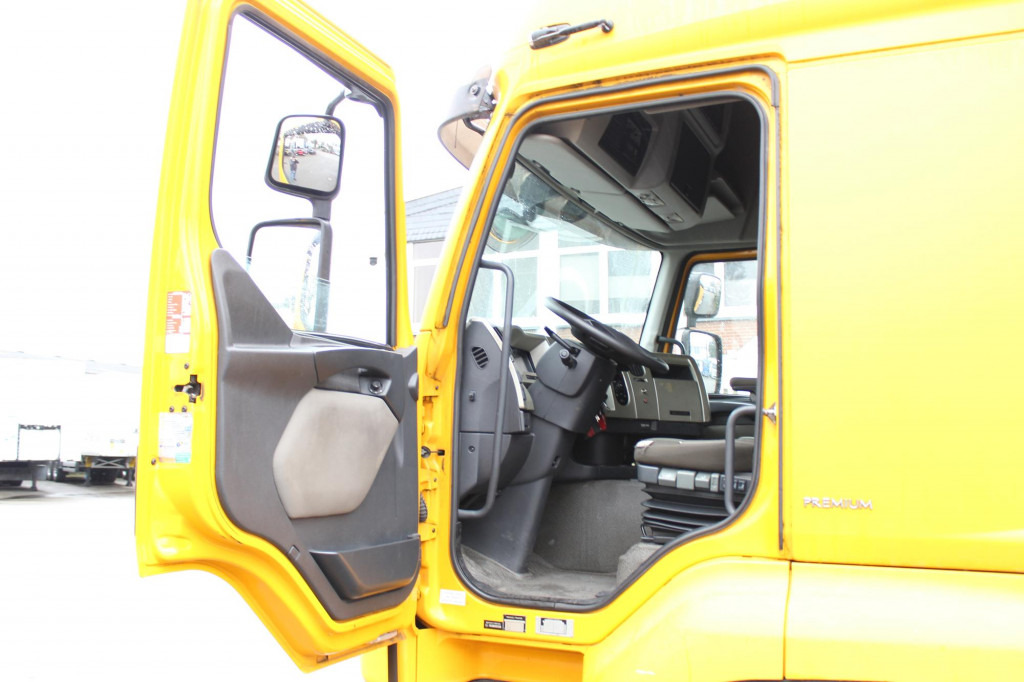 Renault Premium 380DXi BDF Schlafkabine LBW AHK 298 TKm - Chassis vrachtwagen: afbeelding 4 Renault Premium 380DXi BDF Schlafkabine LBW AHK 298 TKm - Chassis vrachtwagen: afbeelding 4