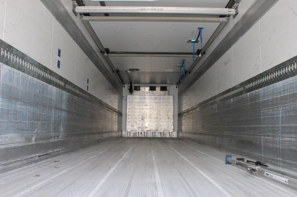 SCHMITZ Bi-Multi-Temp. TW Rolltor Lenkachse Rent-Miete - Koelwagen oplegger: afbeelding 3 SCHMITZ Bi-Multi-Temp. TW Rolltor Lenkachse Rent-Miete - Koelwagen oplegger: afbeelding 3
