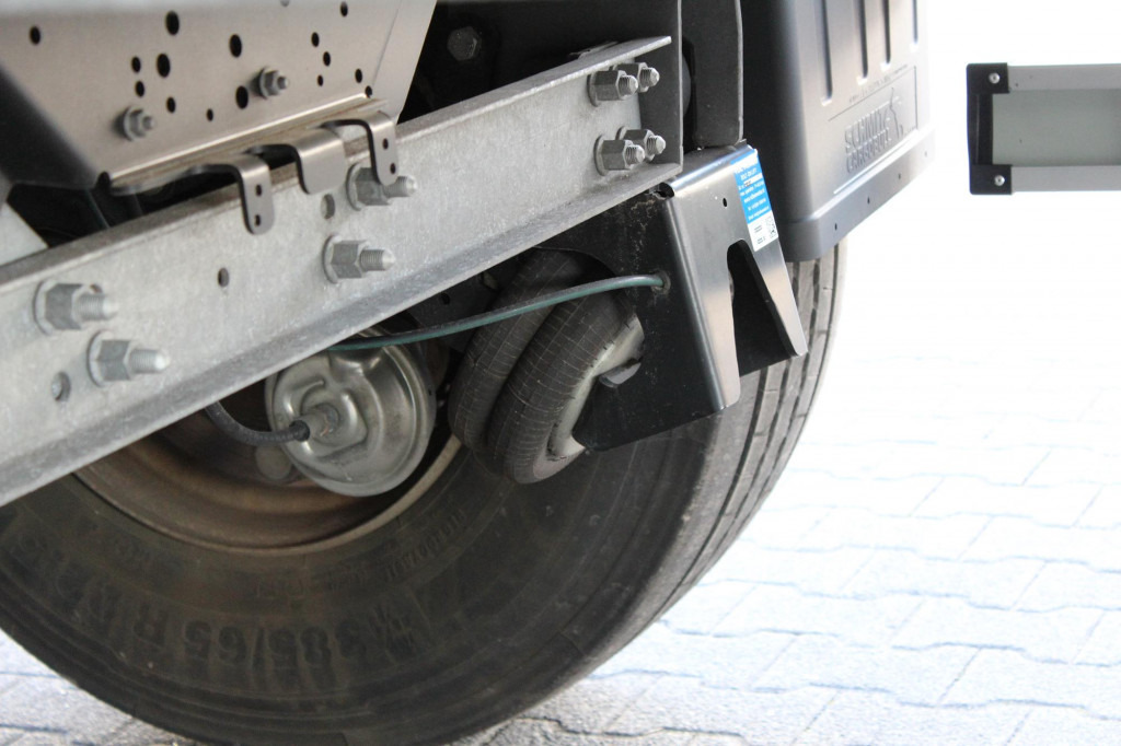 SCHMITZ Koffer 2,7h Doppelstock Liftachse Miete-Rent - Gesloten oplegger: afbeelding 5 SCHMITZ Koffer 2,7h Doppelstock Liftachse Miete-Rent - Gesloten oplegger: afbeelding 5