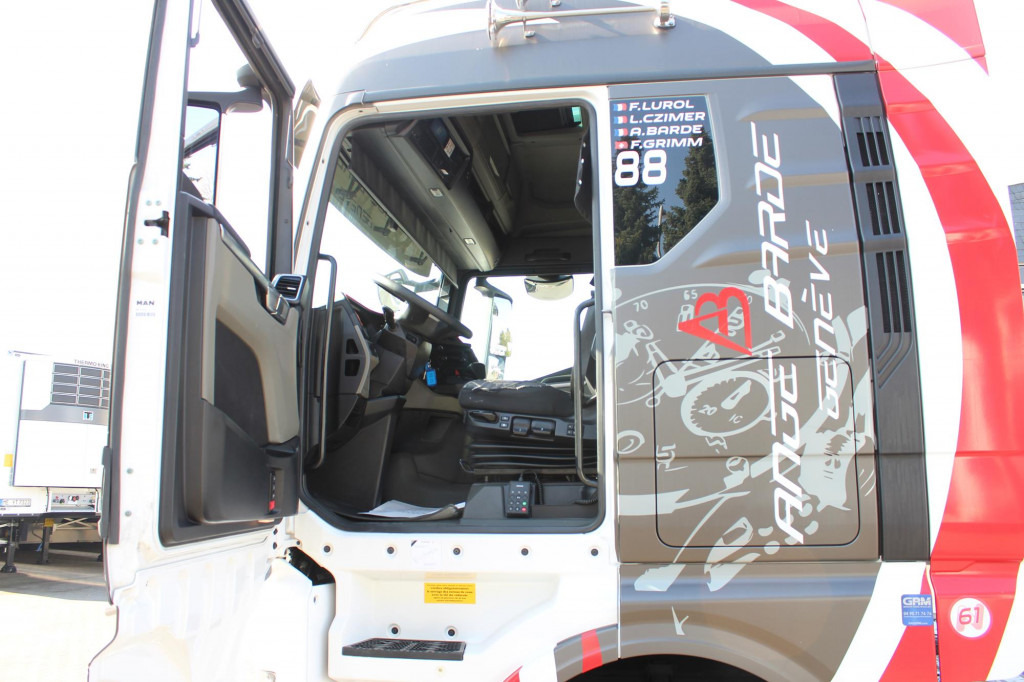 MAN TGX 510 Retarder LED Standklima Kühlbox Navi - Trekker: afbeelding 3 MAN TGX 510 Retarder LED Standklima Kühlbox Navi - Trekker: afbeelding 3