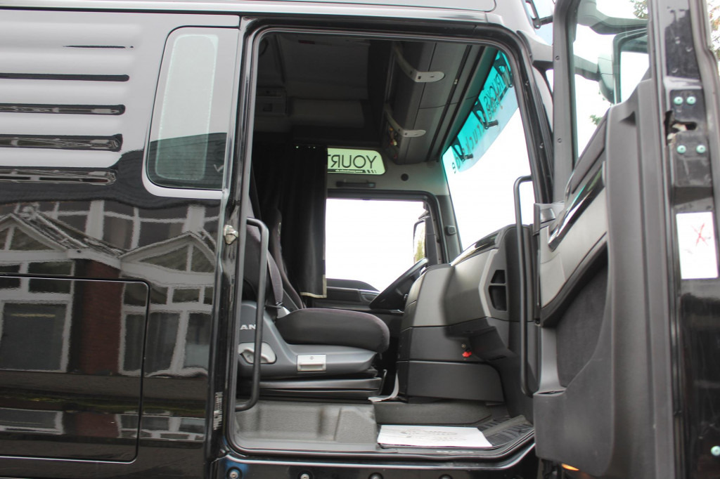 MAN TGX 520 D38 XXL Retarder Standklima Navi - Trekker: afbeelding 2 MAN TGX 520 D38 XXL Retarder Standklima Navi - Trekker: afbeelding 2