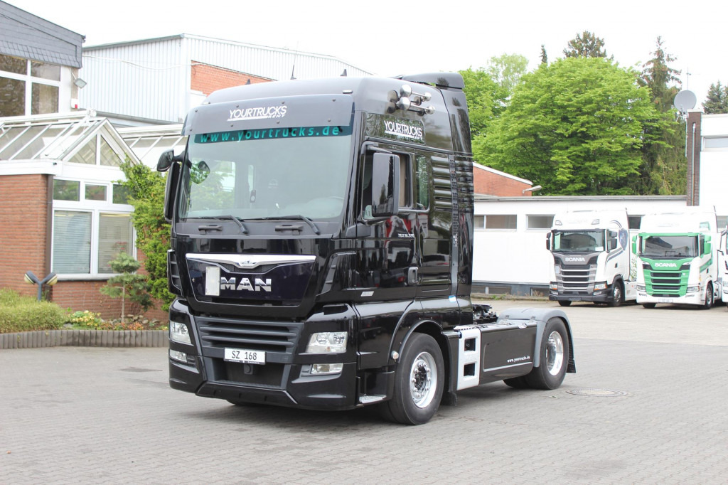 MAN TGX 520 D38 XXL Retarder Standklima Navi - Trekker: afbeelding 1 MAN TGX 520 D38 XXL Retarder Standklima Navi - Trekker: afbeelding 1