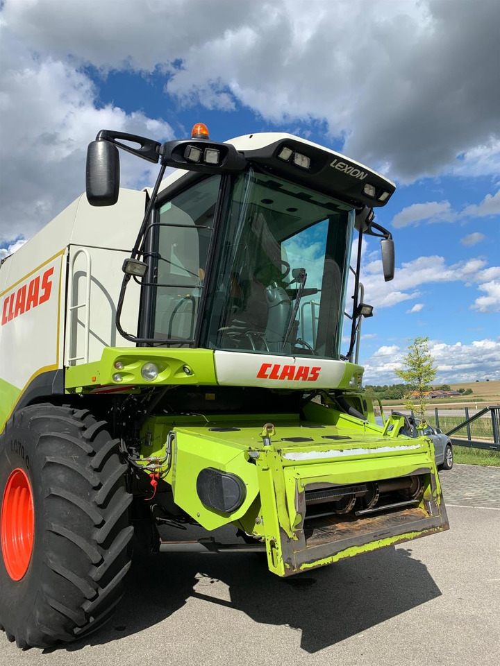 CLAAS Lexion 550 mit Schneidwerk V660, 3D und Klimaautomatik, gepflegter Zustand, Baujahr 2009 - Maaidorser: afbeelding 5 CLAAS Lexion 550 mit Schneidwerk V660, 3D und Klimaautomatik, gepflegter Zustand, Baujahr 2009 - Maaidorser: afbeelding 5