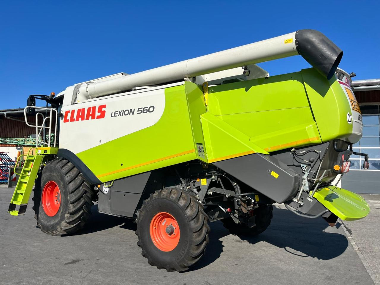 CLAAS Lexion 550 mit Schneidwerk V750, mit 3D, Baujahr 2009, guter gepflegter Zustand - Maaidorser: afbeelding 3 CLAAS Lexion 550 mit Schneidwerk V750, mit 3D, Baujahr 2009, guter gepflegter Zustand - Maaidorser: afbeelding 3