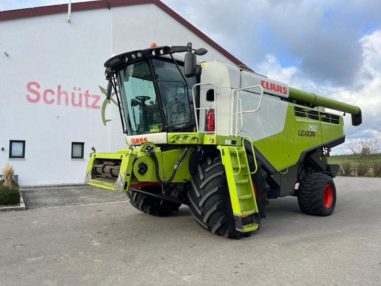 CLAAS Lexion 750 V-Kanal 3D, 30kmh, Mercedes Motor, Baujahr 2017 - Maaidorser: afbeelding 1 CLAAS Lexion 750 V-Kanal 3D, 30kmh, Mercedes Motor, Baujahr 2017 - Maaidorser: afbeelding 1