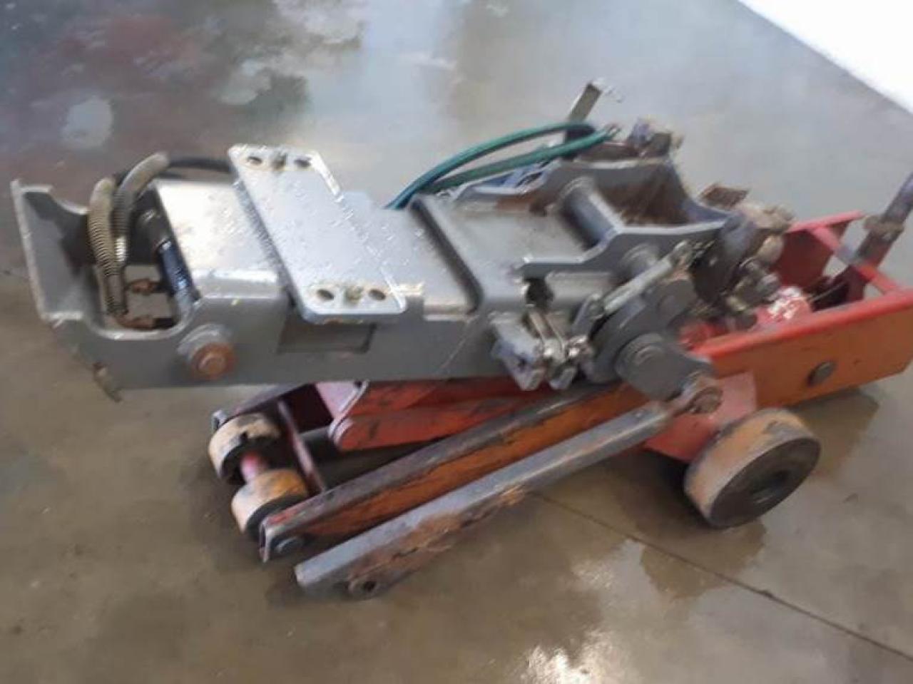 Fendt Hitch K80 ,Vario 718 - Snelwissel voor Tractor: afbeelding 1 Fendt Hitch K80 ,Vario 718 - Snelwissel voor Tractor: afbeelding 1