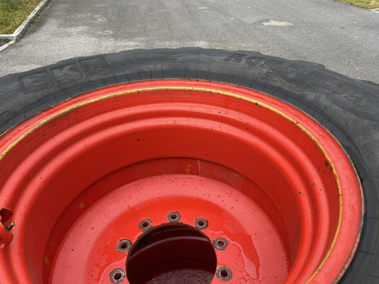 Fendt Räder 2.25m Spur, 828 826, 620/70 R46 600/70 R30 - Tractor: afbeelding 4 Fendt Räder 2.25m Spur, 828 826, 620/70 R46 600/70 R30 - Tractor: afbeelding 4