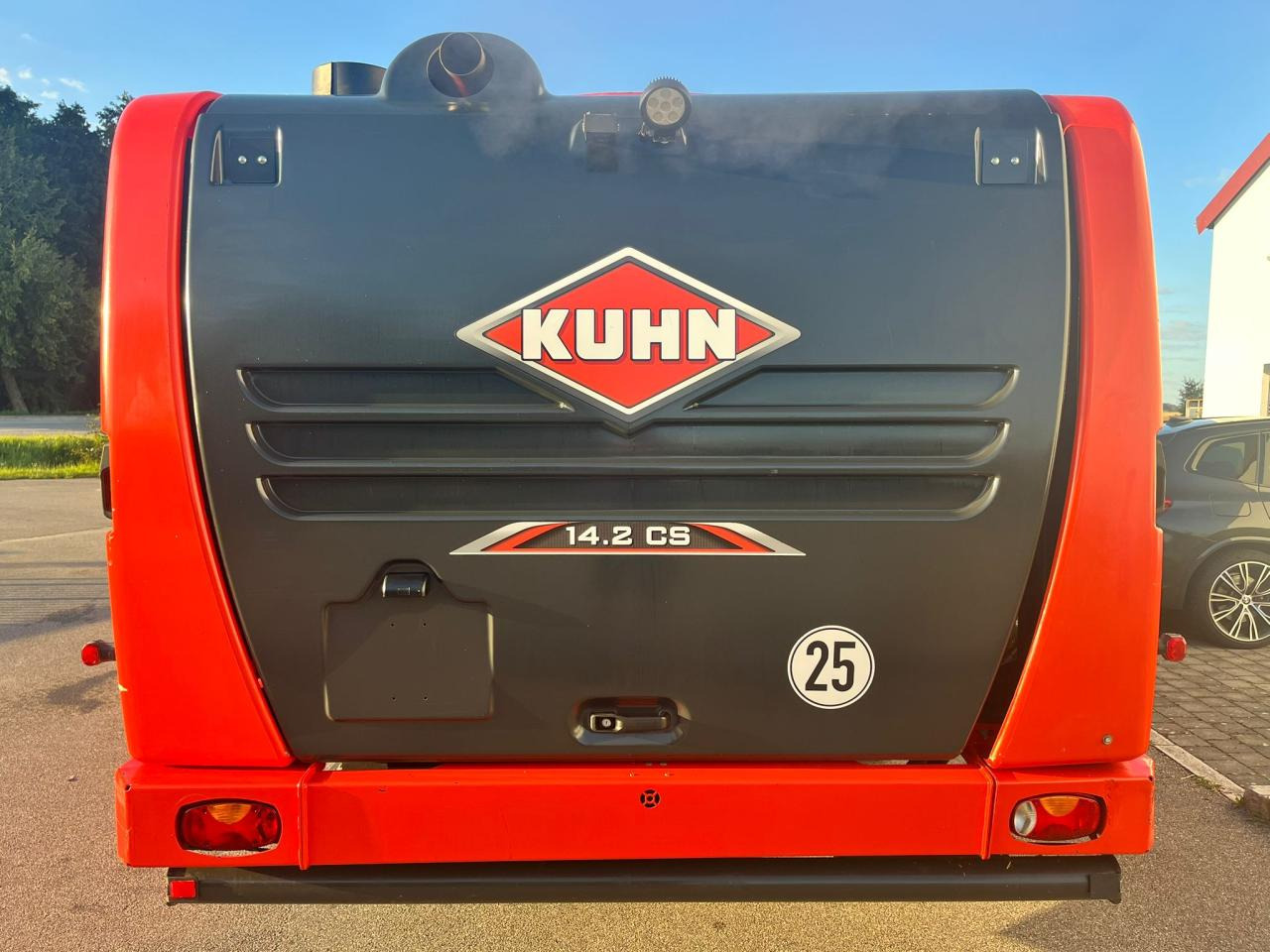 Kuhn 14.2 CS / Futtermischwagen / 2 Schnecken - Voermengwagen: afbeelding 4 Kuhn 14.2 CS / Futtermischwagen / 2 Schnecken - Voermengwagen: afbeelding 4