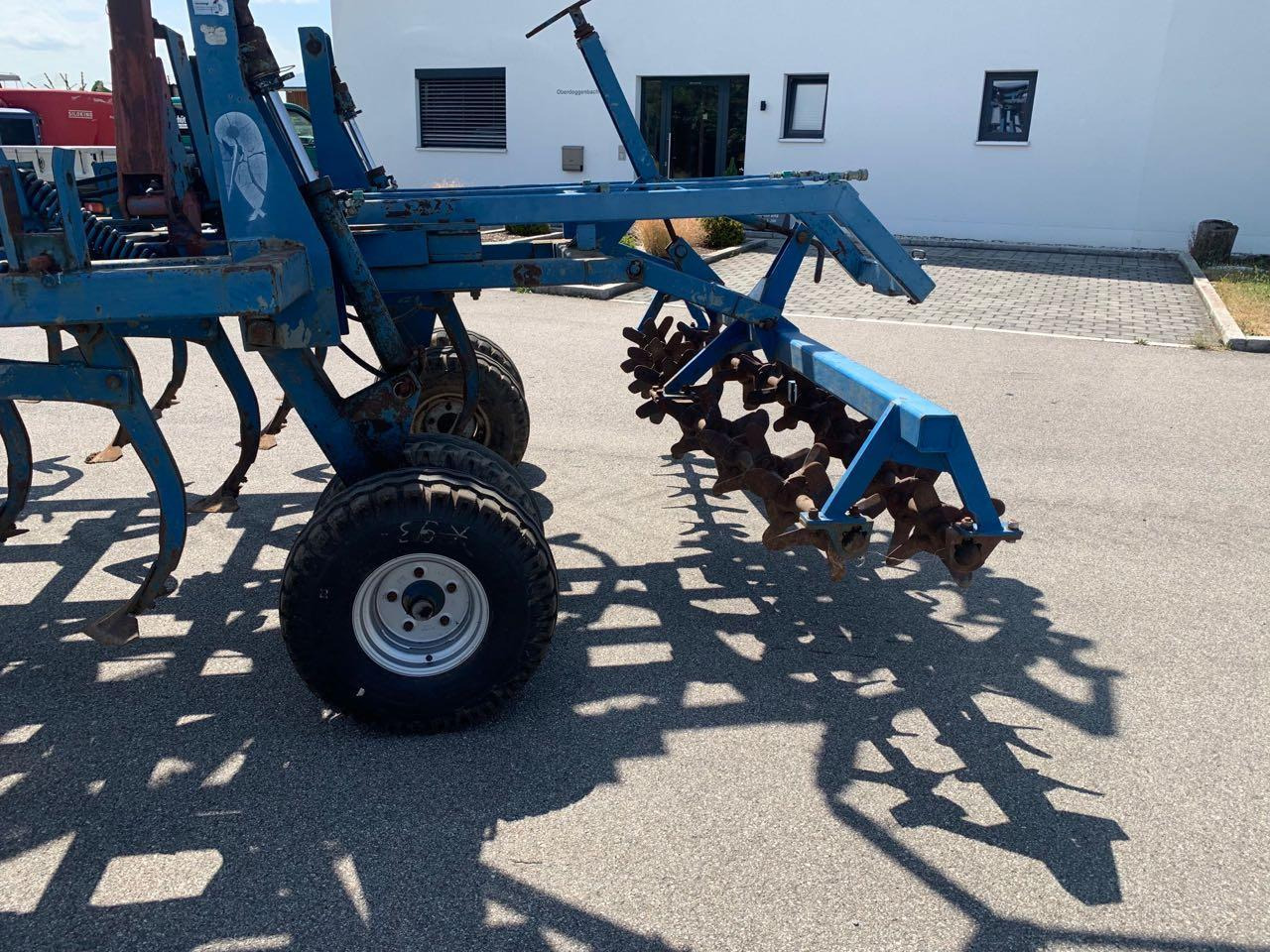 Rabe gezogener 4-balkiger Grubber mit Spatenrollegge - Cultivator: afbeelding 5 Rabe gezogener 4-balkiger Grubber mit Spatenrollegge - Cultivator: afbeelding 5