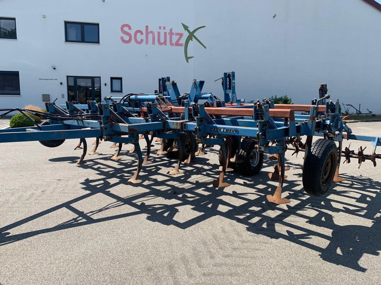 Rabe gezogener 4-balkiger Grubber mit Spatenrollegge - Cultivator: afbeelding 1 Rabe gezogener 4-balkiger Grubber mit Spatenrollegge - Cultivator: afbeelding 1