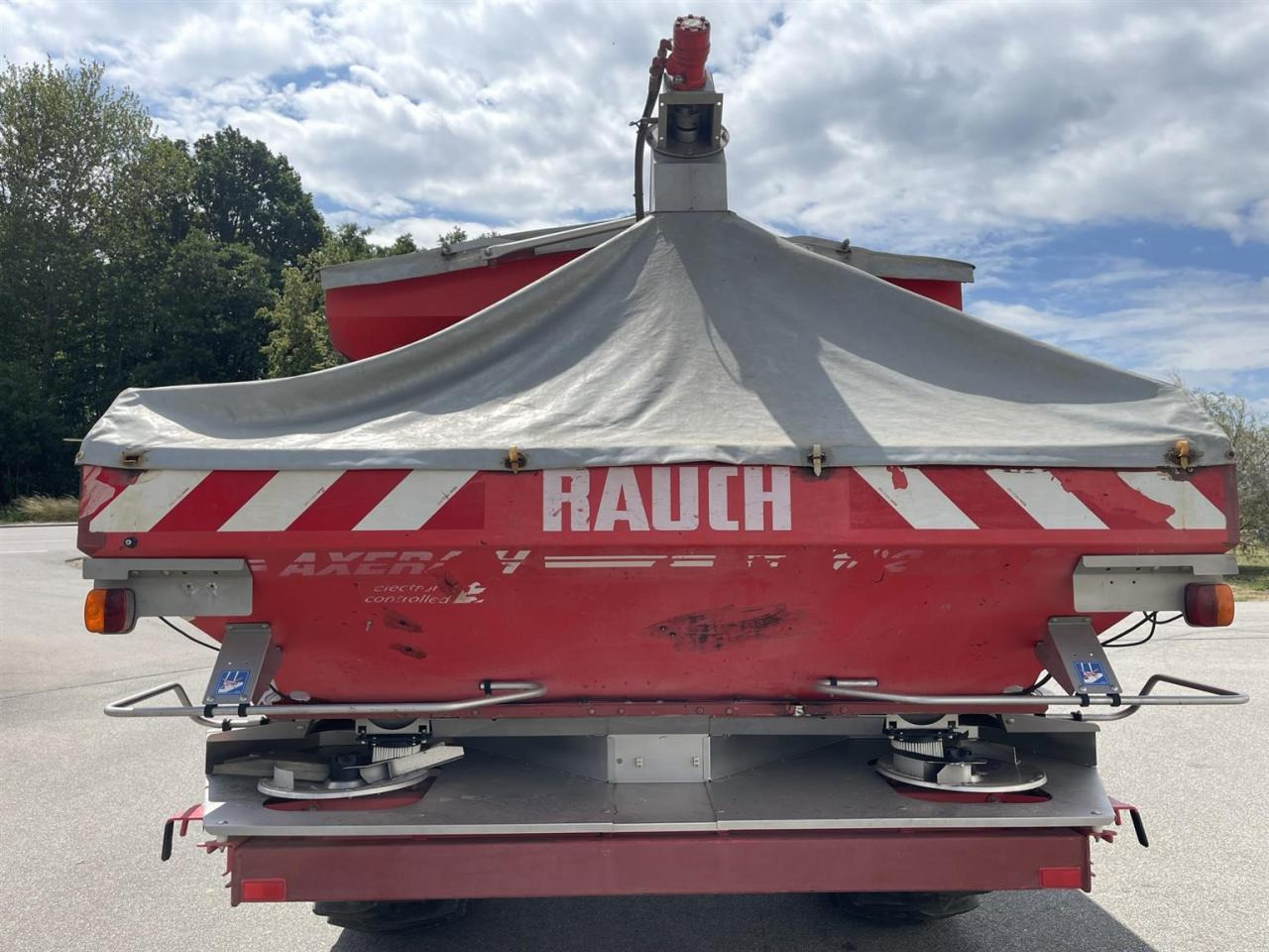 Rauch TWS 5000 Düngerwagen mit Deichsel-Lenkung und Streuer Axera H-EMC, gepflegter Zustand - Kunstmeststrooier: afbeelding 5 Rauch TWS 5000 Düngerwagen mit Deichsel-Lenkung und Streuer Axera H-EMC, gepflegter Zustand - Kunstmeststrooier: afbeelding 5