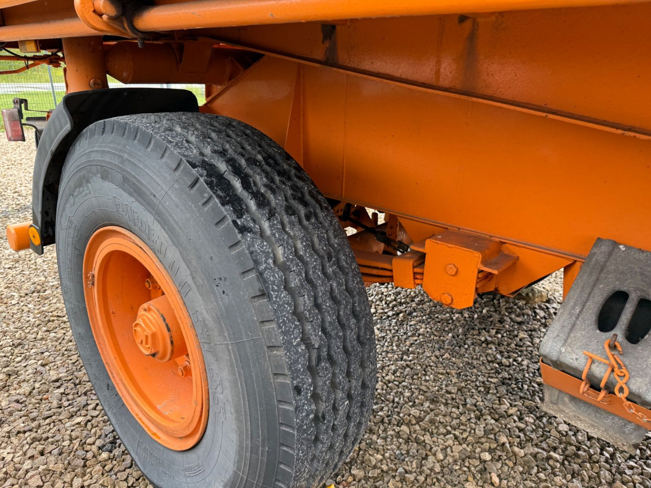 Kässbohrer 3 - Seiten Kipper Blattfederung + Zusatzaufbau - Kipper aanhangwagen: afbeelding 4 Kässbohrer 3 - Seiten Kipper Blattfederung + Zusatzaufbau - Kipper aanhangwagen: afbeelding 4