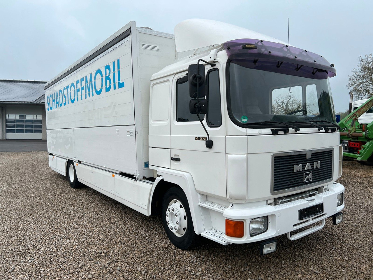 MAN 14.272 Schwenkwand / Schadstoffmobil MAN 14.272 Schwenkwand / Schadstoffmobil - Drankenwagen vrachtwagen: afbeelding 4 MAN 14.272 Schwenkwand / Schadstoffmobil MAN 14.272 Schwenkwand / Schadstoffmobil - Drankenwagen vrachtwagen: afbeelding 4