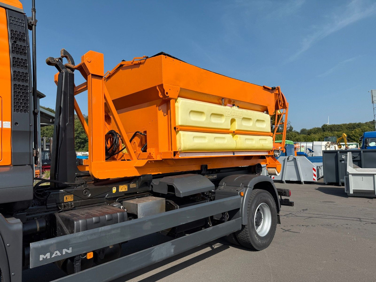 MAN TGA 18.350 4x4 Meiler Abroller RK 14.45 Winterd. - Haakarmsysteem vrachtwagen: afbeelding 3 MAN TGA 18.350 4x4 Meiler Abroller RK 14.45 Winterd. - Haakarmsysteem vrachtwagen: afbeelding 3