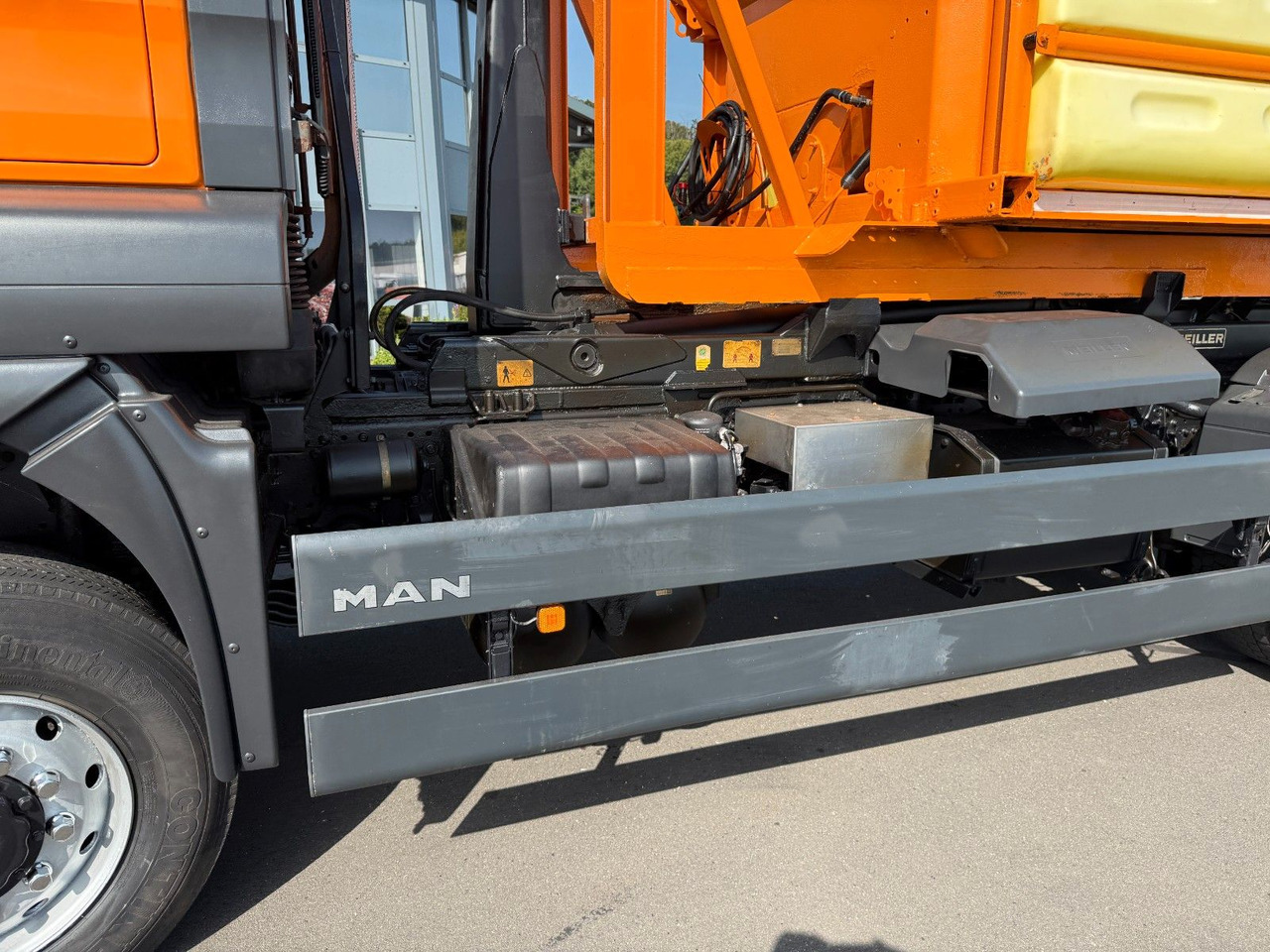 MAN TGA 18.350 4x4 Meiler Abroller RK 14.45 Winterd. - Haakarmsysteem vrachtwagen: afbeelding 5 MAN TGA 18.350 4x4 Meiler Abroller RK 14.45 Winterd. - Haakarmsysteem vrachtwagen: afbeelding 5