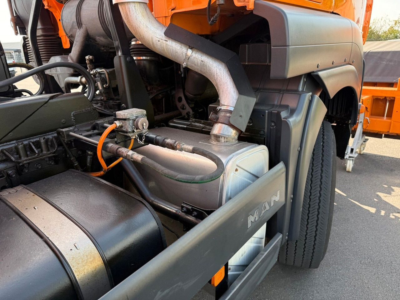 Haakarmsysteem vrachtwagen MAN TGA 18.350 4x4 Meiler Abroller RK 14.45 Winterd.: afbeelding 10 Haakarmsysteem vrachtwagen MAN TGA 18.350 4x4 Meiler Abroller RK 14.45 Winterd.: afbeelding 10