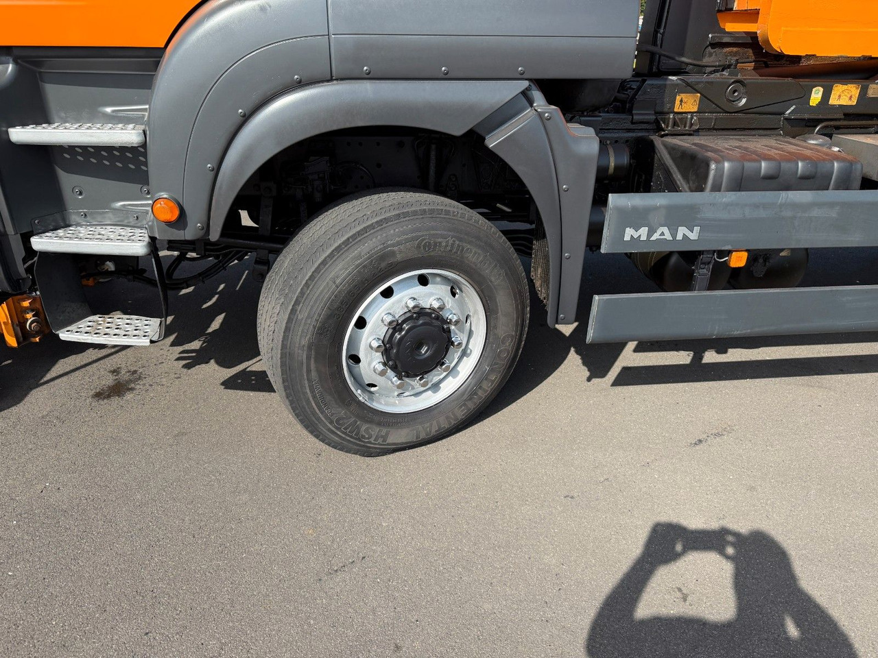 MAN TGA 18.350 4x4 Meiler Abroller RK 14.45 Winterd. - Haakarmsysteem vrachtwagen: afbeelding 4 MAN TGA 18.350 4x4 Meiler Abroller RK 14.45 Winterd. - Haakarmsysteem vrachtwagen: afbeelding 4