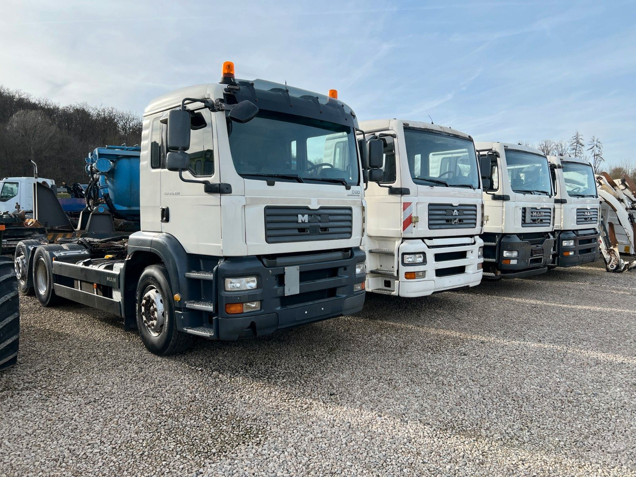MAN TGA 6x2 310,350 10 x am Lager MAN TGA 6x2 310,350 10 x am Lager - Chassis vrachtwagen: afbeelding 1 MAN TGA 6x2 310,350 10 x am Lager MAN TGA 6x2 310,350 10 x am Lager - Chassis vrachtwagen: afbeelding 1